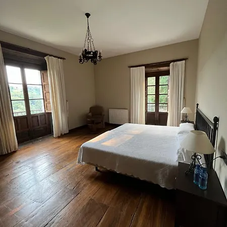 Palacio Conde Toreno Country house Malleza