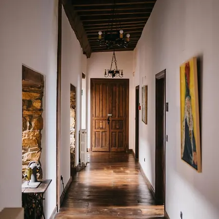 منزل ريفي Palacio Conde Toreno